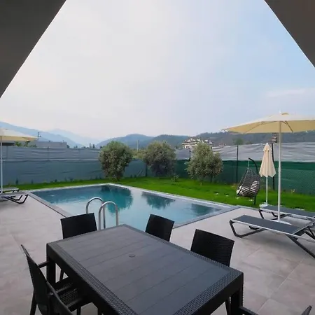 Eisa / Yaniklar Hotell 4*