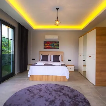 Eisa / Yaniklar Hotell