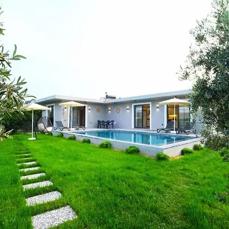 Eisa / Yaniklar Hotell